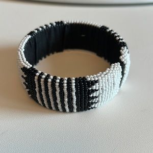 Beaded bangle bracelet